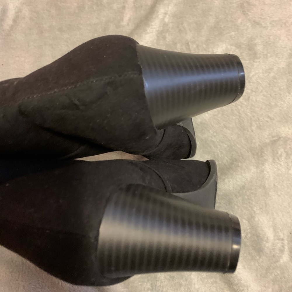 Black suede like boots - Picture 2 of 5